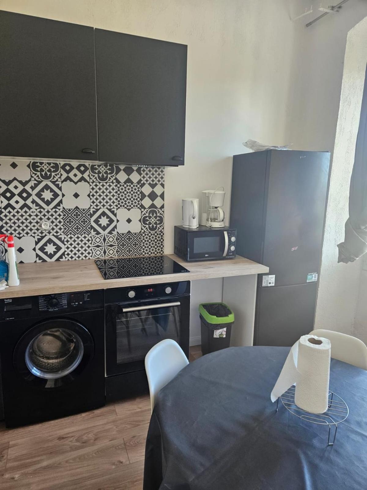 Magnifique Grand 30M2 Refait A Neuf En 2025 Lumineux 4 Couchages Hyper Centre Corte 13 Cours Paoli Wifi Tv Lave Linge Exterior foto