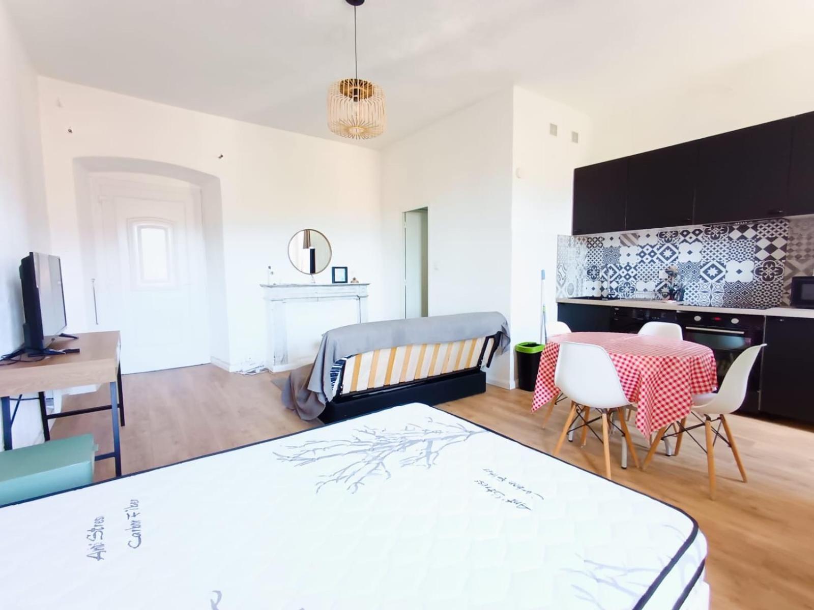 Magnifique Grand 30M2 Refait A Neuf En 2025 Lumineux 4 Couchages Hyper Centre Corte 13 Cours Paoli Wifi Tv Lave Linge Exterior foto